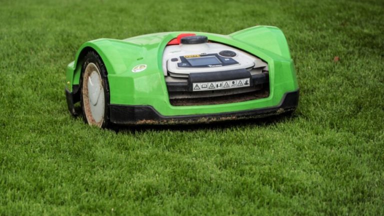 Switching your grounds equipment from gas to electric