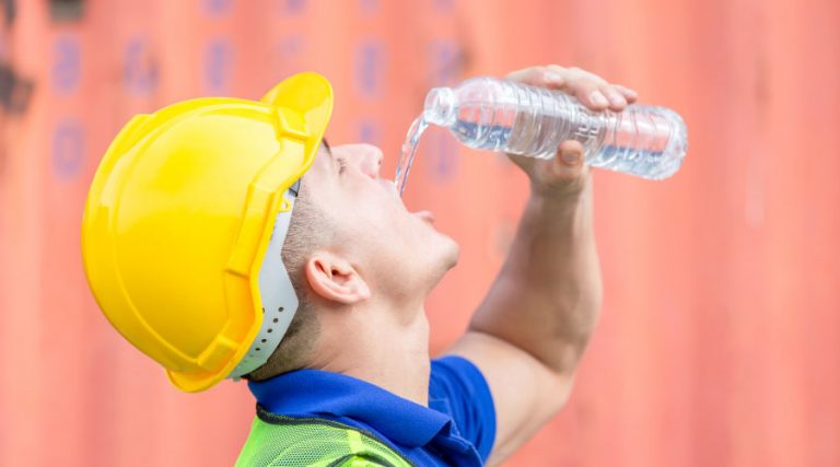 7 Safety Tips to Help Outdoor Workers Beat the Heat