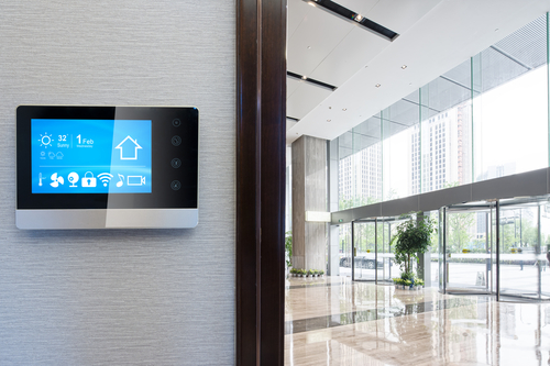 Overcoming the Challenges of Hotels and Dorms with Energy Management Thermostats