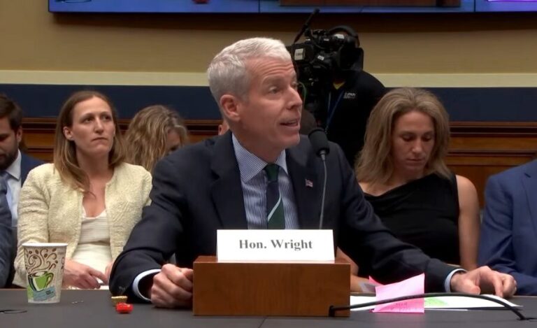 Energy Secretary Wants DOE Loan Office to Prioritize Nuclear Projects