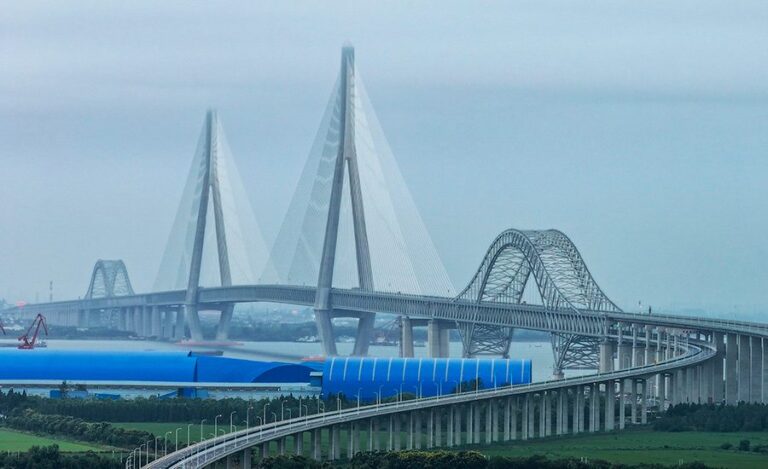 World’s Longest Cable-stayed Bridge Opens in China
