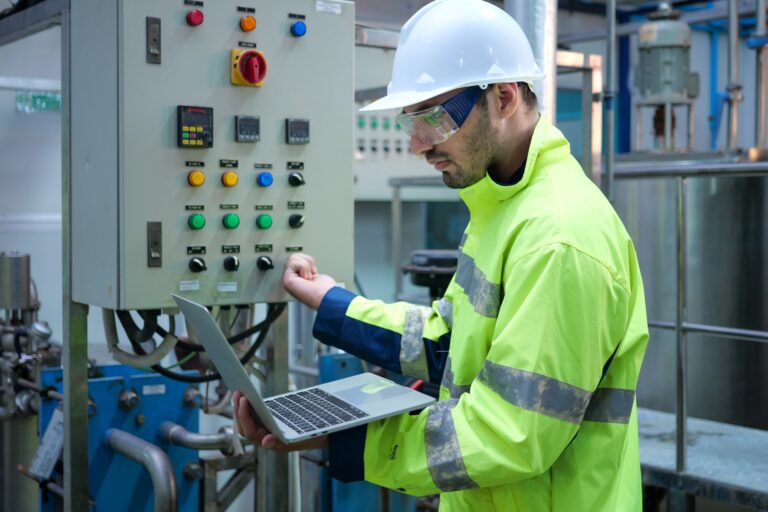 7 Ways Facility Management Roles Evolve Over Time