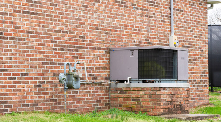 What Managers Miss in Small and Mid-Sized Cooling Units