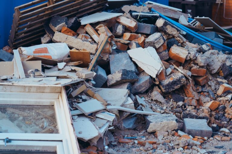 From Cleanup to Compliance: How to Manage Jobsite Waste Regulations for Renovations